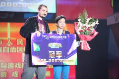 炉石长假回顾：两选手狂揽90万奖金 武汉玩家自